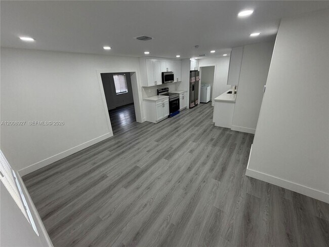 Foto del edificio - 13885 NW 5th Ave
