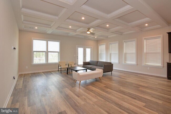 Foto del edificio - 16322 Connors Wy