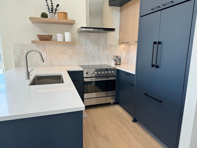 Building Photo - Westside new construction in Discovery Wes...