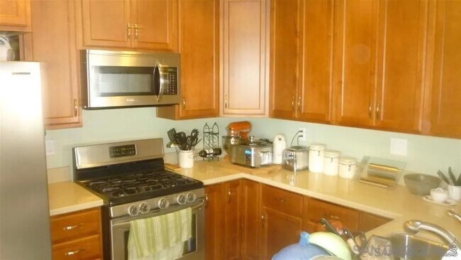 Foto del edificio - 8434 Summerdale Rd