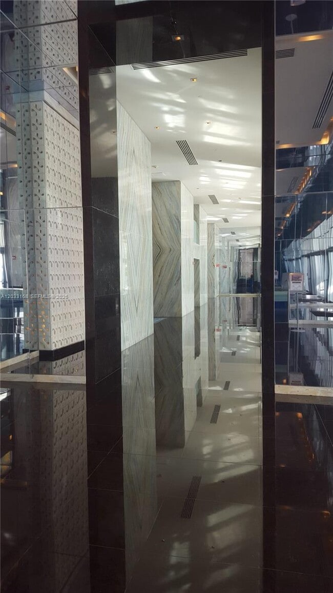 Building Photo - 335 S Biscayne Blvd