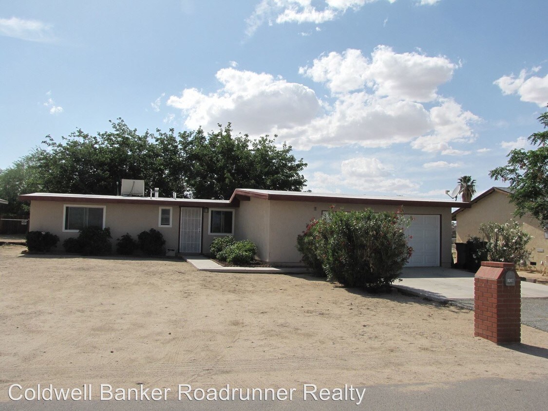 Primary Photo - 2 br, 1.5 bath House - 6468 Marine Ave