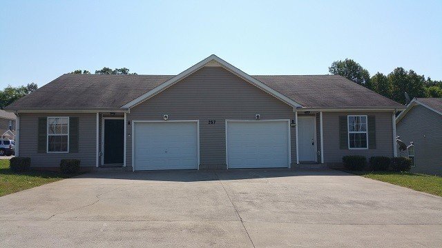 Primary Photo - 257B EXECUTIVE AVE