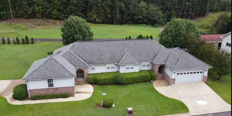 Foto principal - 105 Waterfall Ct