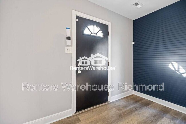 Foto del edificio - 4005 Peregrine Rd