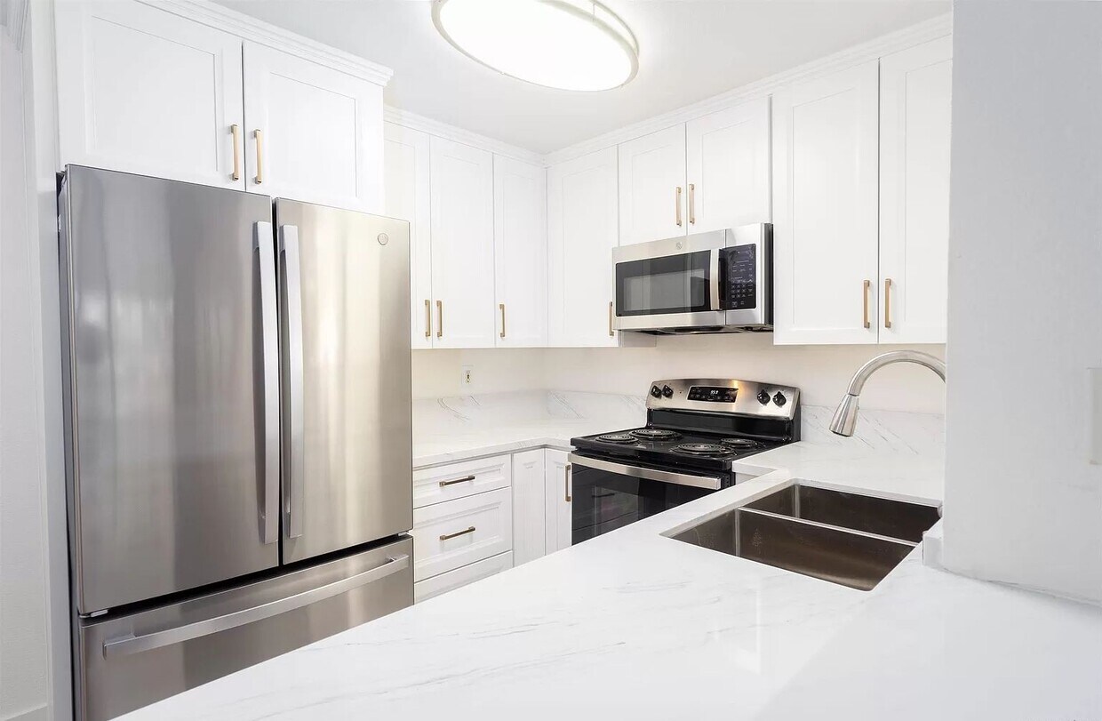 Foto principal - 3550 Sunset Ln