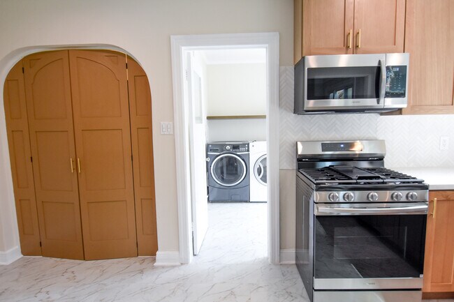 Cocina/Lavadero - 1242 Stearns Dr