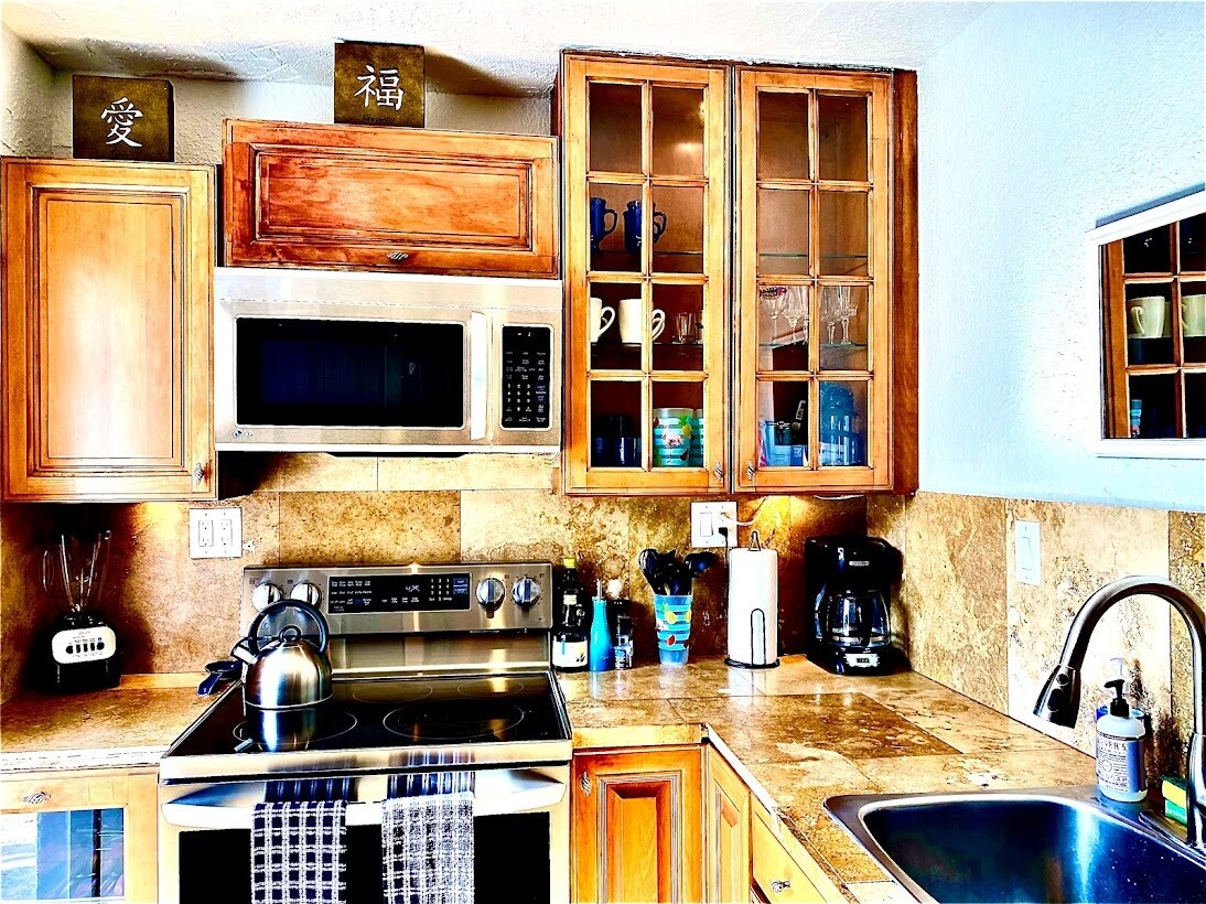 Primary Photo - 608 SE 3rd Ave
