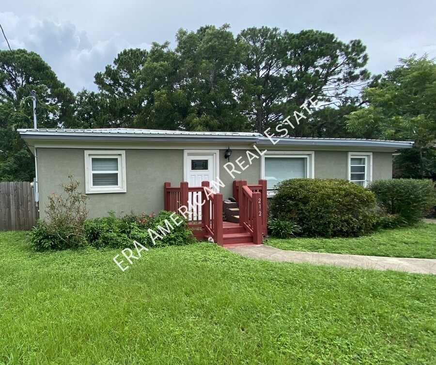 Foto principal - 212 Ajax Dr NW