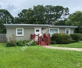 Building Photo - 212 Ajax Dr NW
