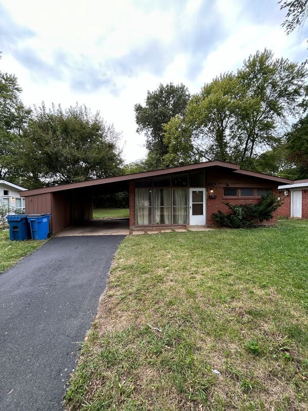 Primary Photo - 6817 Woodhurst Dr