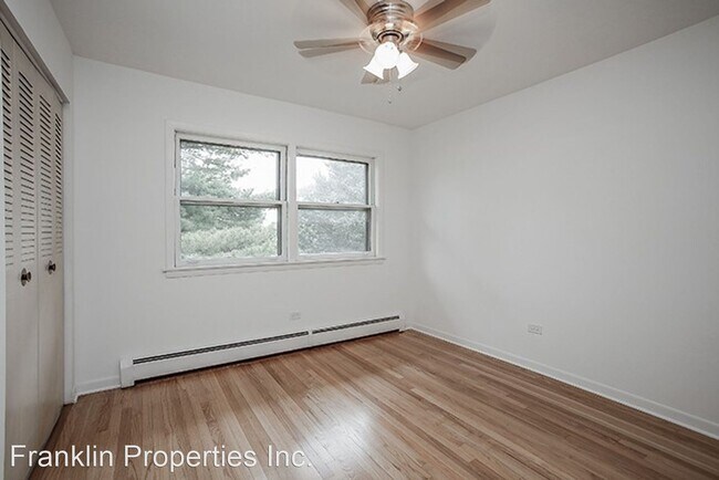 Foto del edificio - 339-339 E Fullerton Ave