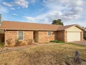 Building Photo - 3509 Linkwood Ln
