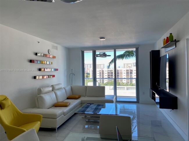 Foto del edificio - 300 Sunny Isles Blvd