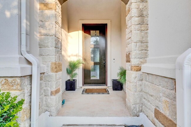 Foto del edificio - Beautiful Home in Lake Travis