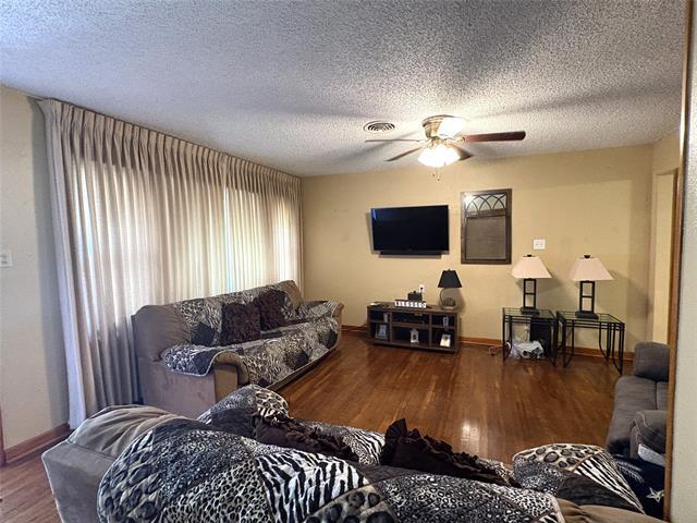 Foto del edificio - 6416 Ridgecrest Cir