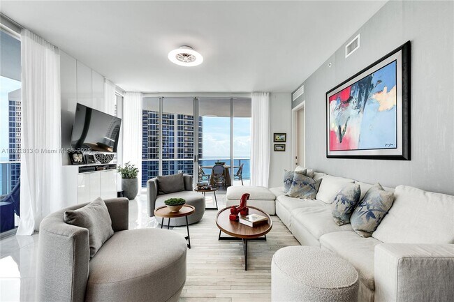 Foto del edificio - 17550 Collins Ave