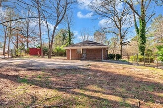 Building Photo - 2284 Beecher Rd SW
