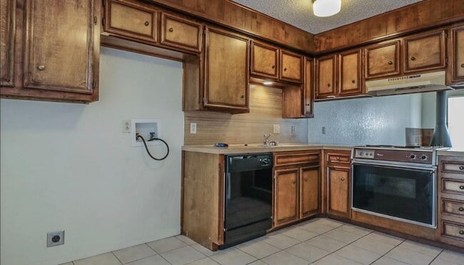 Building Photo - 6111 36th St