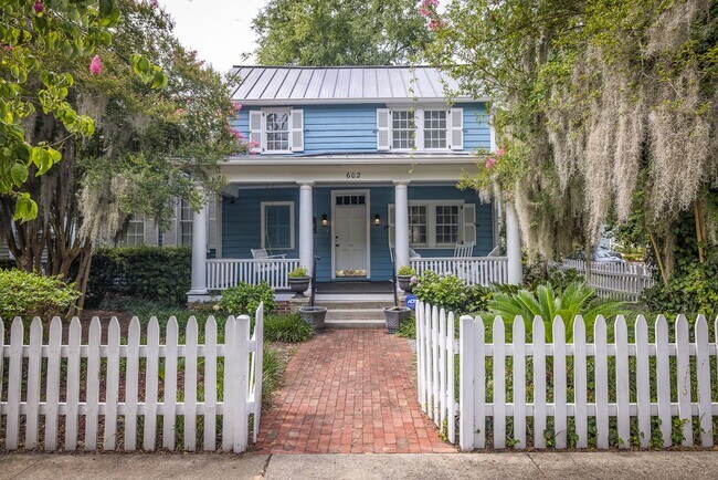 Building Photo - Historic Downtown Wilmington / Southern Charm