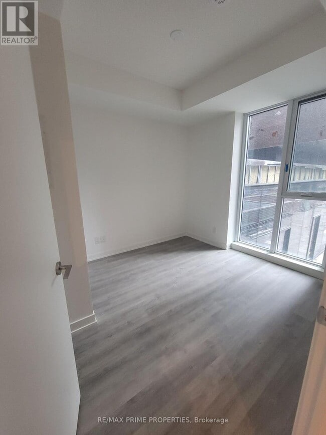 Building Photo - 8119 Birchmount Rd
