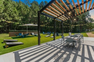 Building Photo - The Waterford