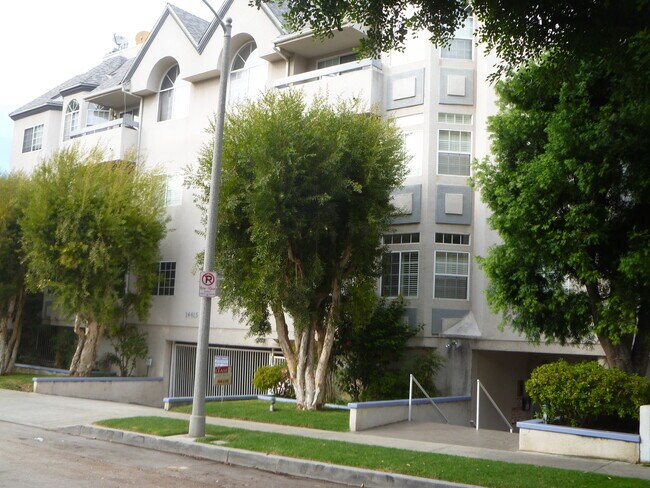 Foto del edificio - 14415 Benefit St