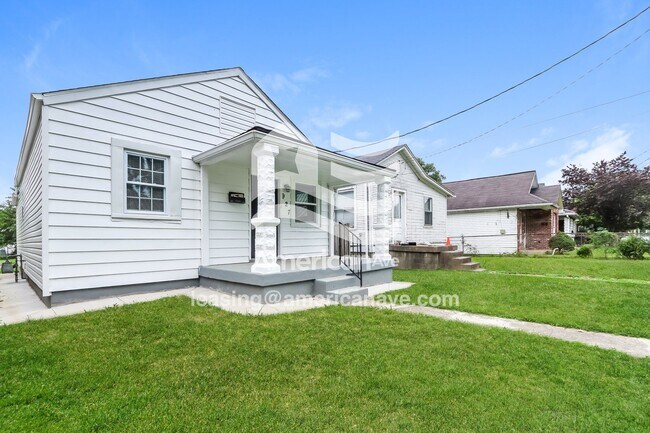 Building Photo - 927 W Whitney Ave