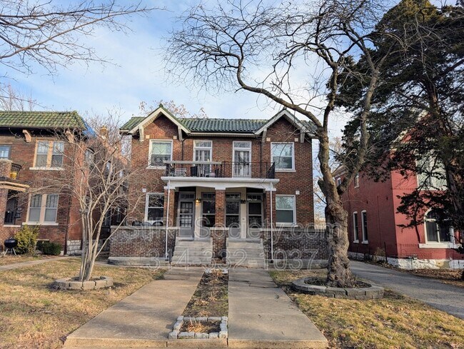 Foto del edificio - 4931 Magnolia Ave