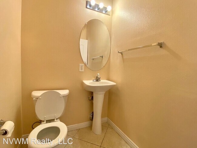Building Photo - 2 br, 2.5 bath House - 5908 High Steed St