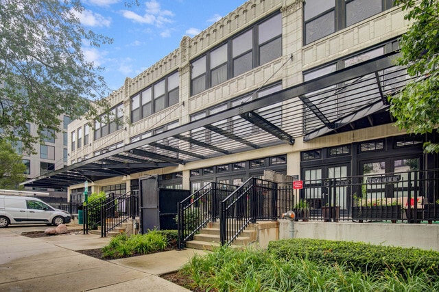 Primary Photo - 1150 W 15th St