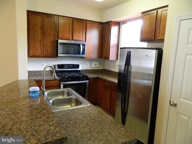 Building Photo - 21905 Weeping Willow Ln