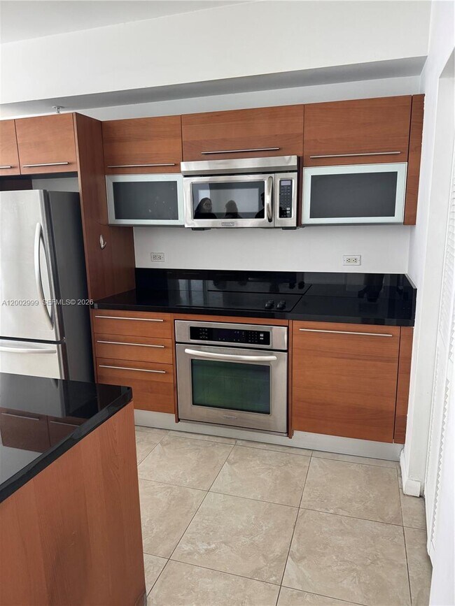 Foto del edificio - 253 NE 2nd St