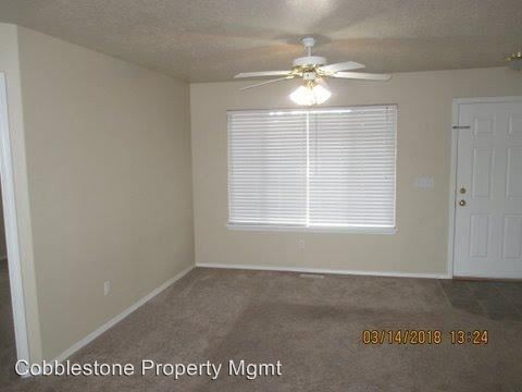 Building Photo - 4 br, 3 bath Apartment - 1709 Apple Court