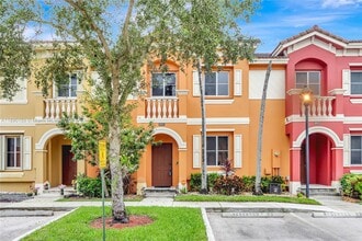 Building Photo - 8915 SW 18th St
