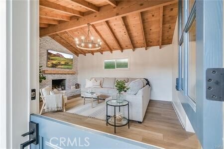 Building Photo - 325 W Avenida Palizada
