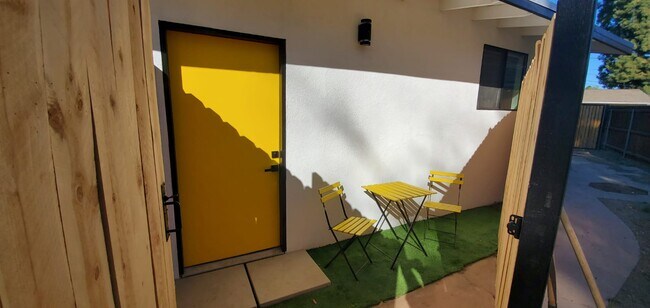 Foto del edificio - 17351 Gresham St