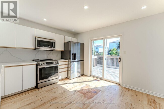 Building Photo - 9 Kestrel Ct