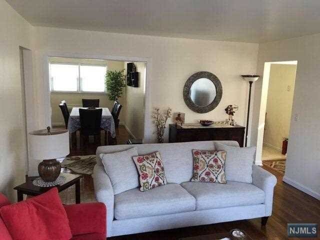 Foto del edificio - 514 Edison St