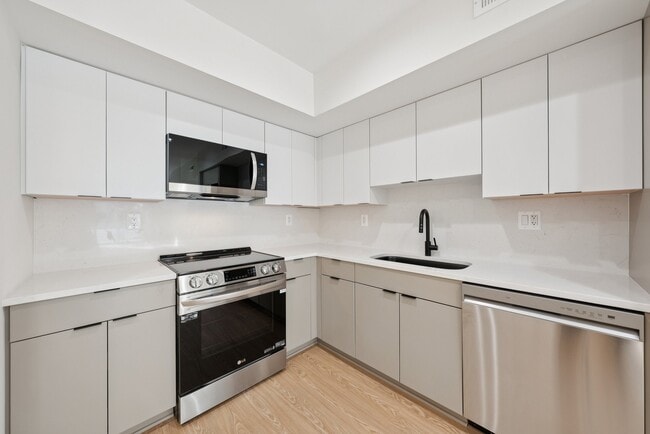 Building Photo - Glover Vista Apartments