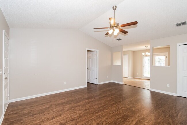 Building Photo - 1775 Irish Spring Ct