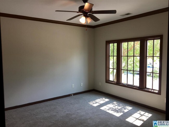 Foto del edificio - 31111 Portobello Rd