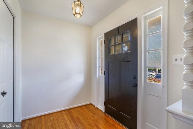Foto del edificio - 7481 Jayhawk St