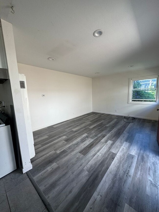 Building Photo - 4575 Emerald St