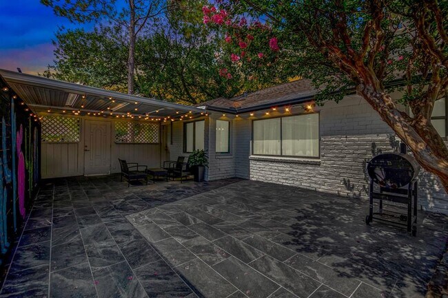 Building Photo - 4335 Carnelian Dr