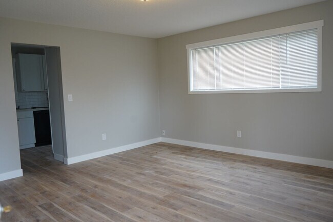 Photo - 1410 E 30th St House