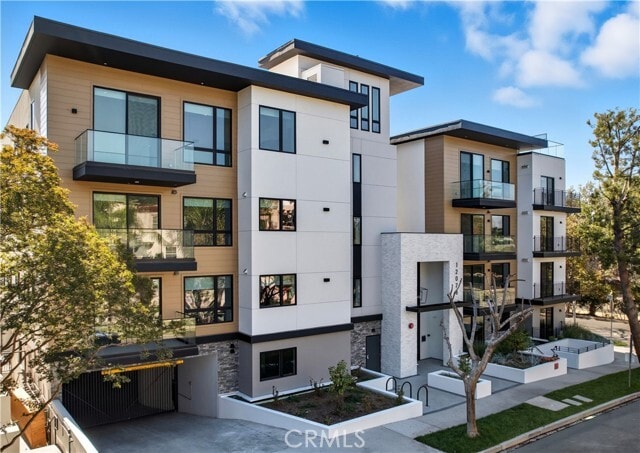 Foto del edificio - 12078 Guerin St