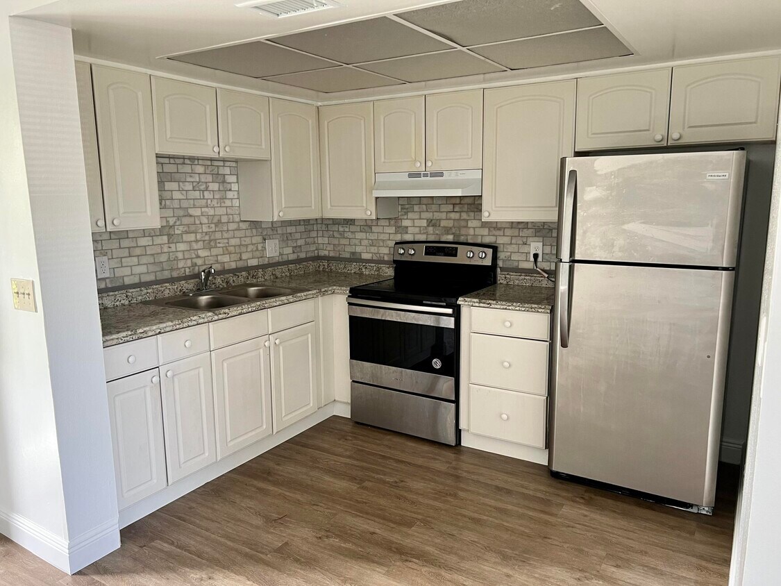 3465 Rudolph Rd Unit 3, Lake Worth, FL 33461 Room for Rent in Lake