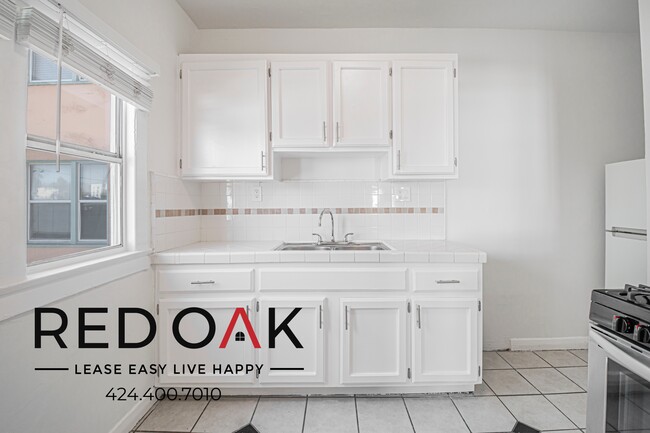 Foto del edificio - 1056 Normandie Ave