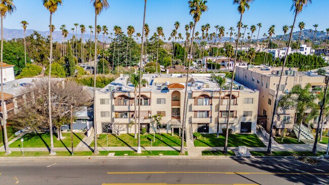 Foto del edificio - 4434 Fulton Ave